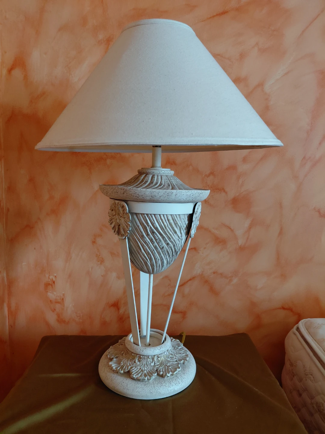 Decorative Table Lamp - White/Cream - photo 2