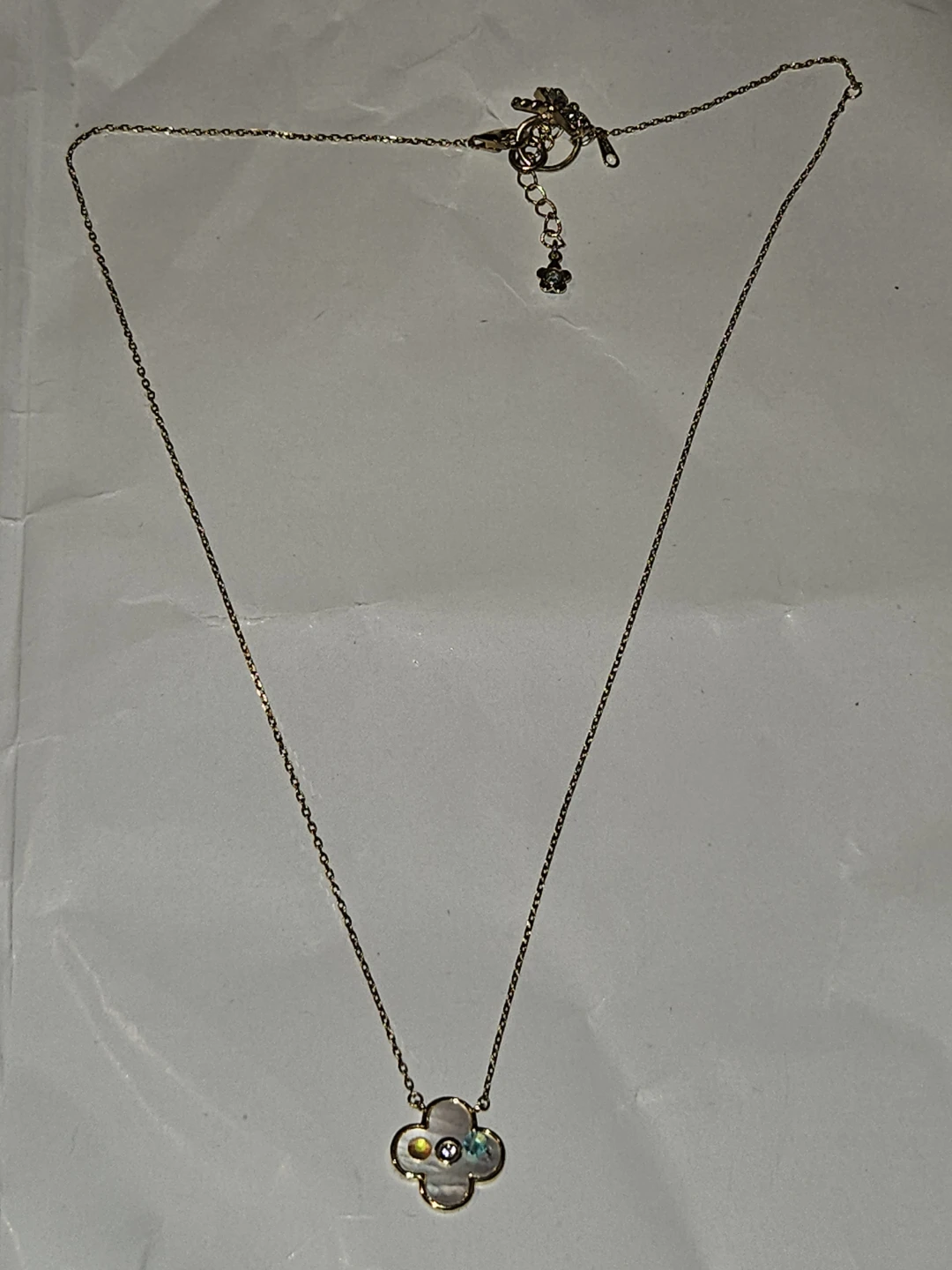 Gold Clover Necklace with Mother of Pearl and Crystals - photo 5
