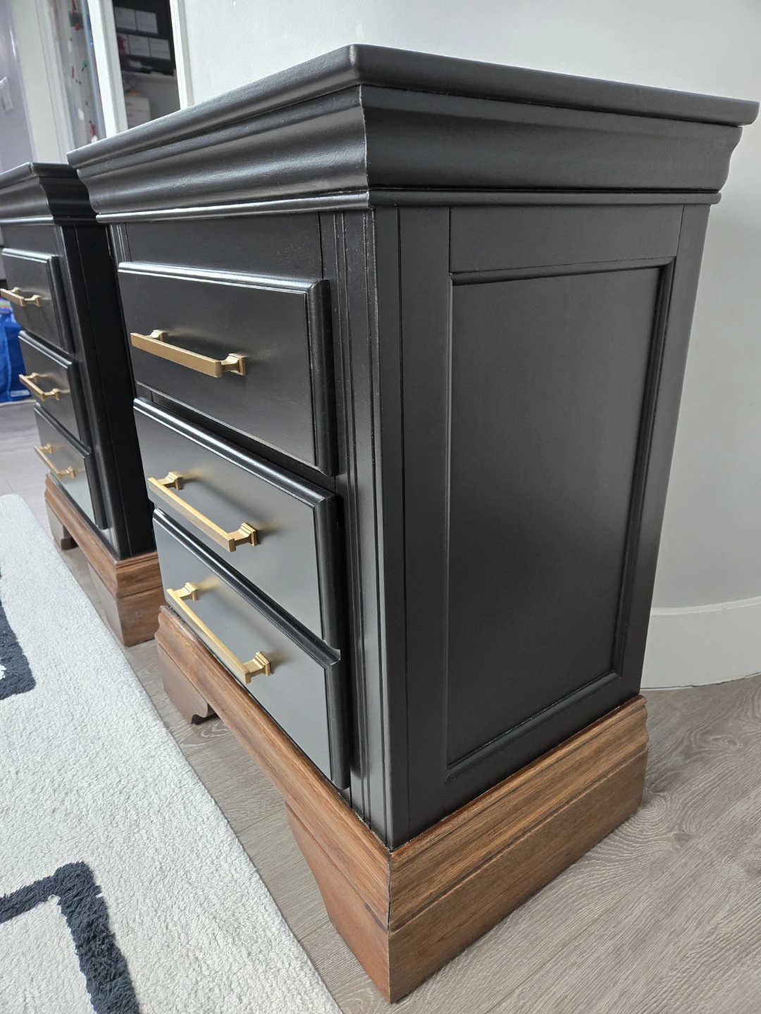 Newly refinished Premium solid wood nightstands - photo 4