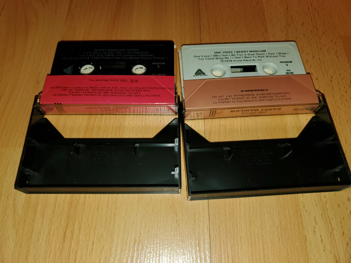 (Both for $10) 2 Barry Manilow Audio Cassettes - photo 2