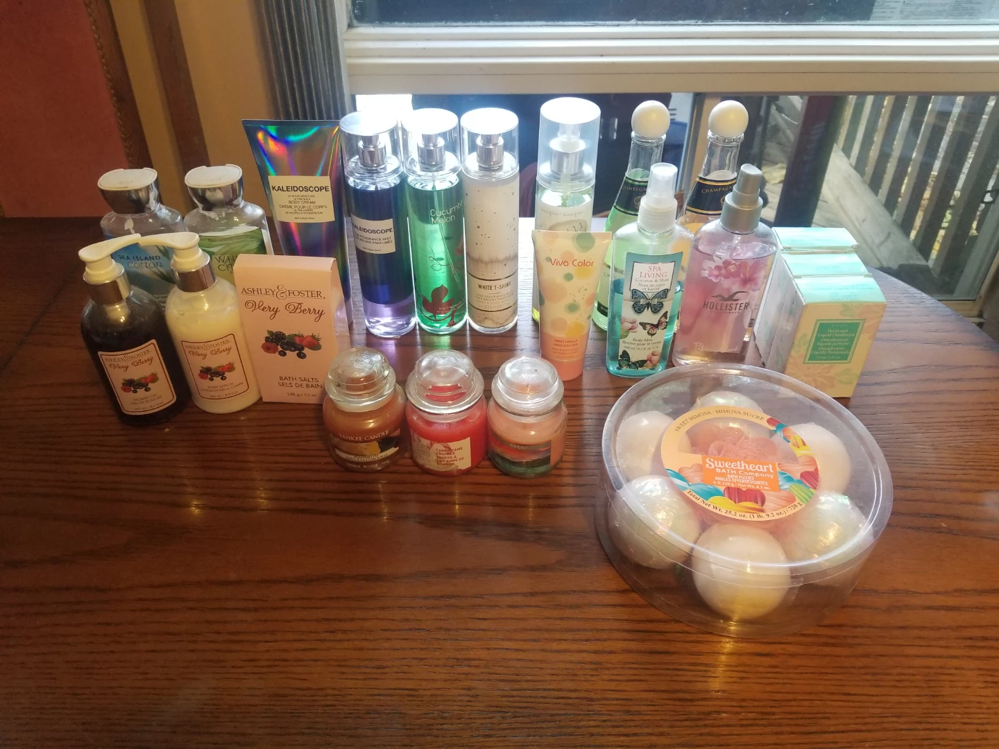 Assorted Bath & Body Works Lot
