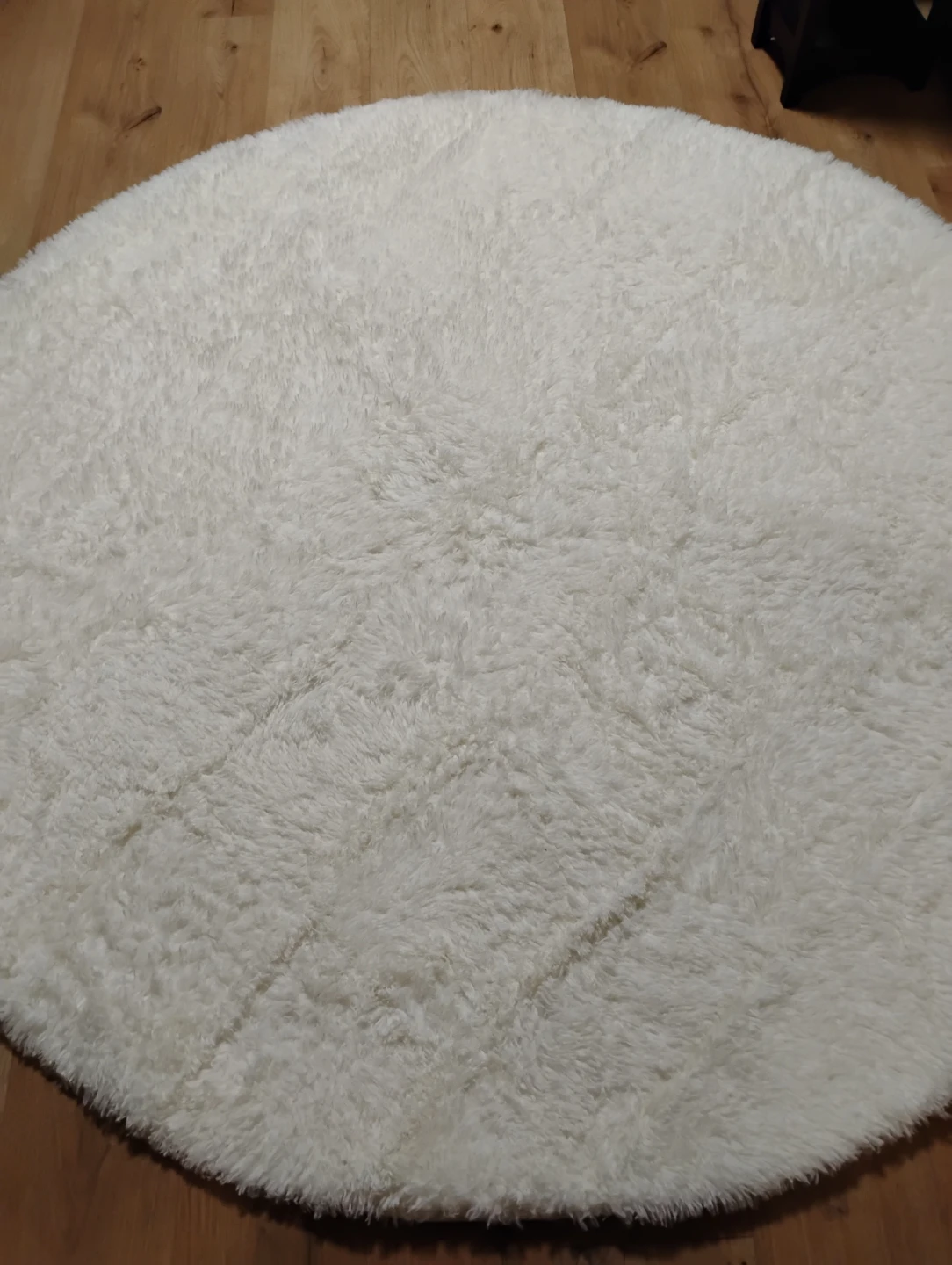 White Round Shaggy Area Rug - photo 2