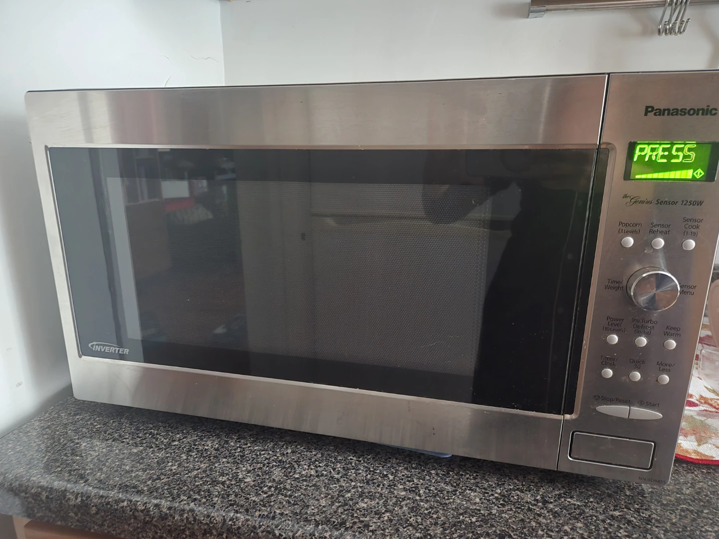 Microwave Panasonic Inverter Genius sensor 1250W