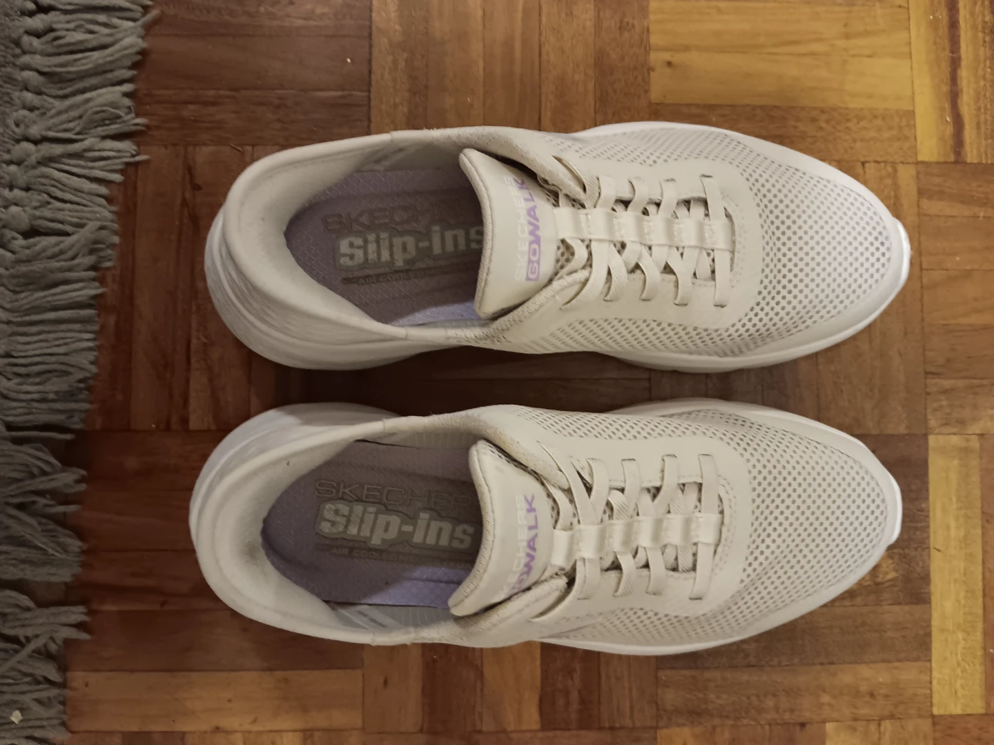 "🏆Skechers Go Walk Slip-ins Air Cooled Memory Foam Sneakers"