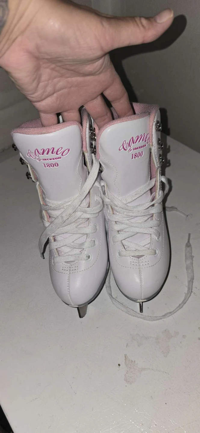Jackson Cameo 1800 Ice Skates Size 3