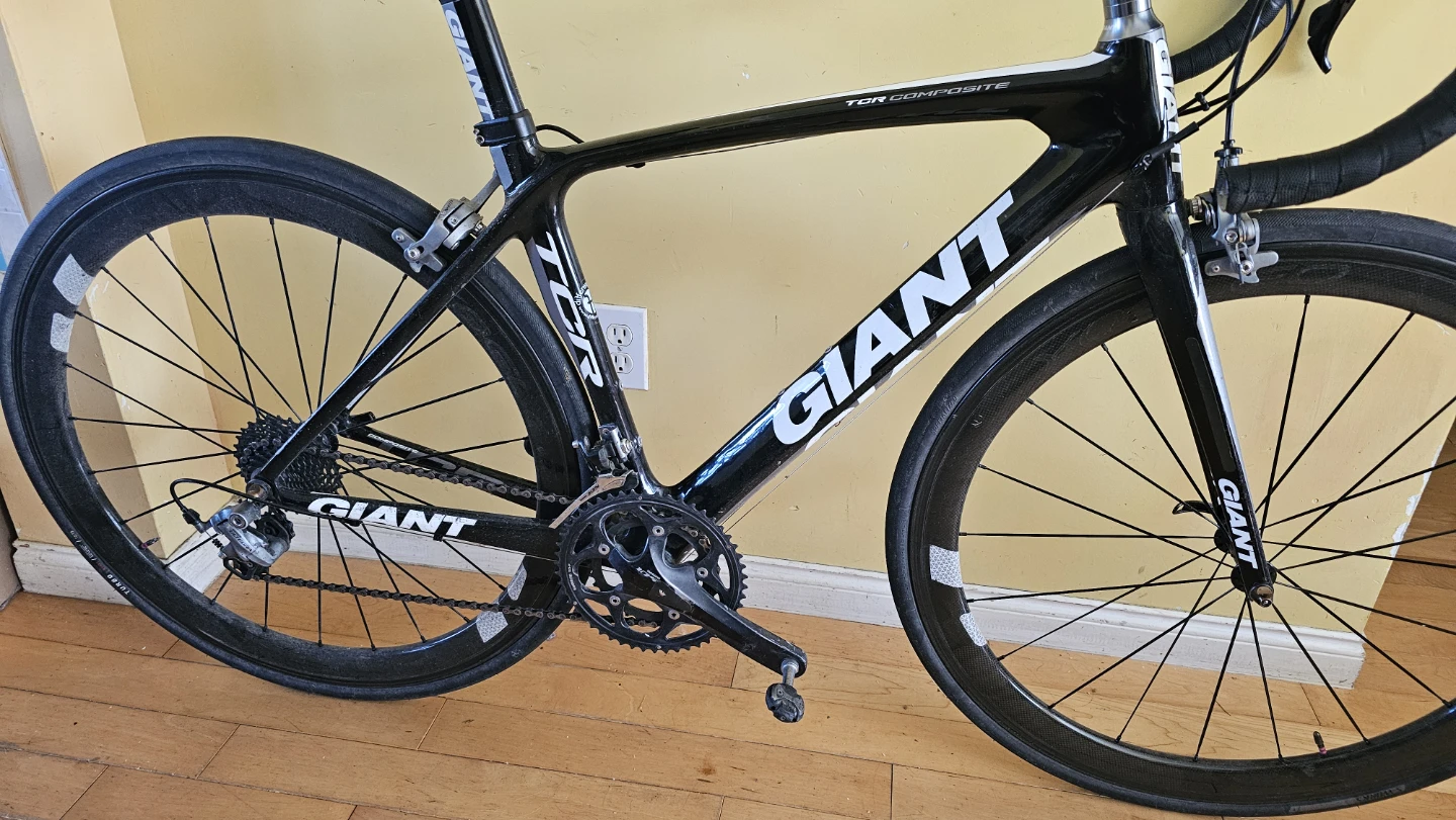 Giant TCR Composite Road Bike - photo 3
