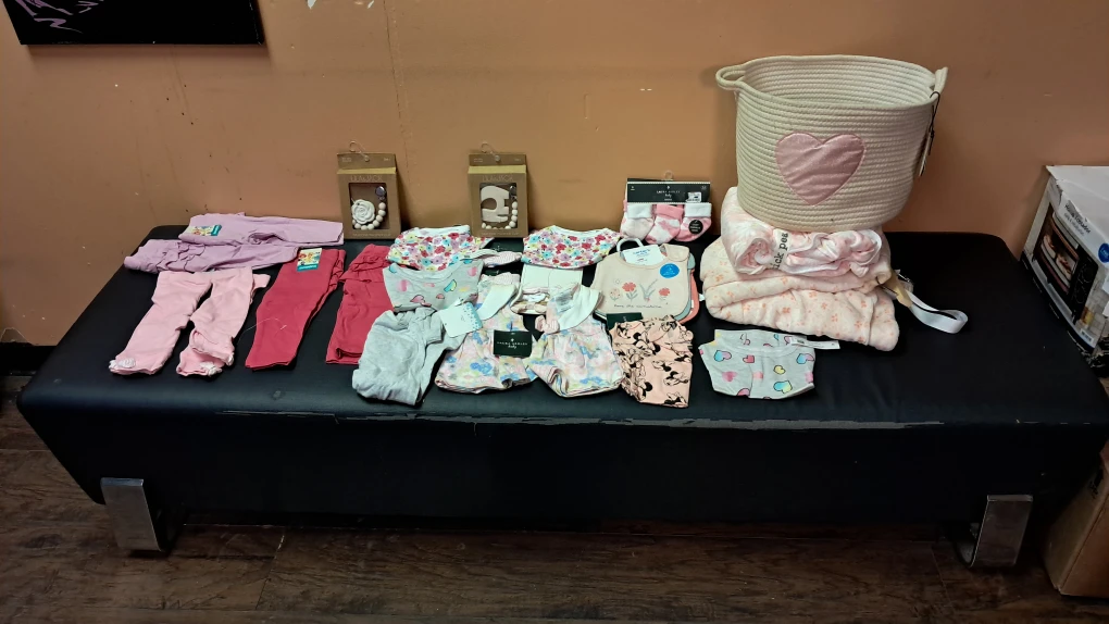 (New) Baby Girl Clothes Lot (Newborn-3 Months)