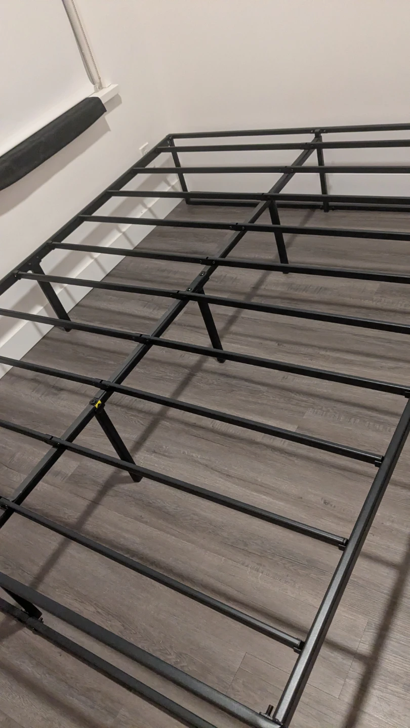 Brand new queen size metal bed frame - photo 2