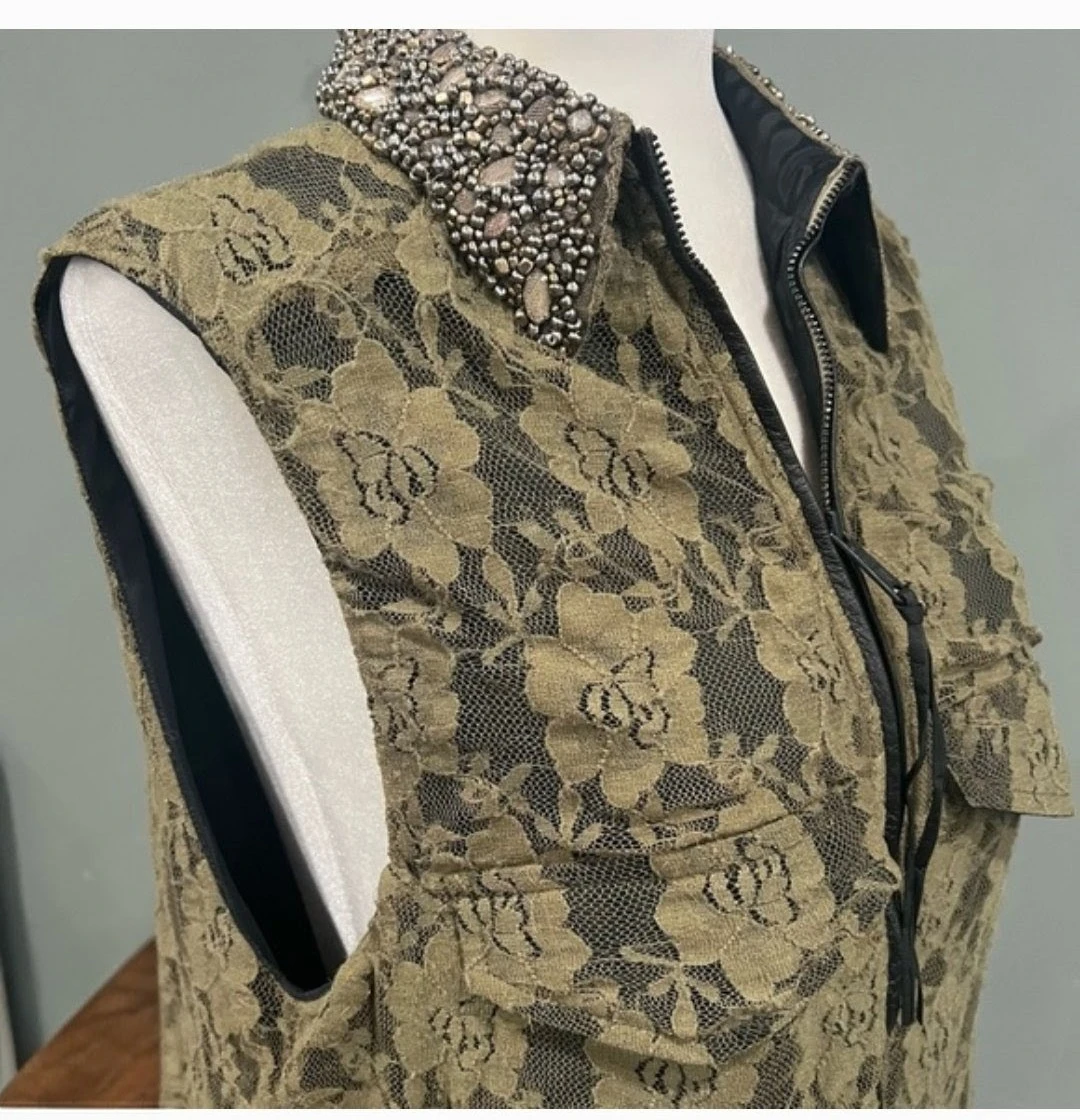 Diesal Women's Embellished Lace Vest - photo 3