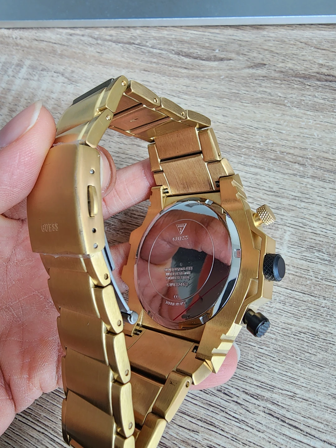 Gold Guess Watch - photo 4