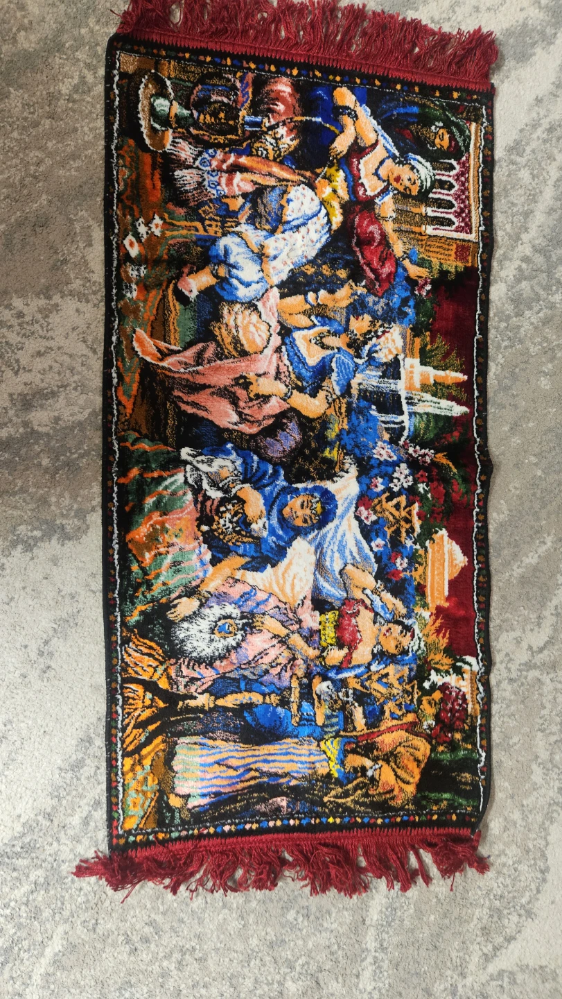 Decorative Tapestry Rug with Fringe