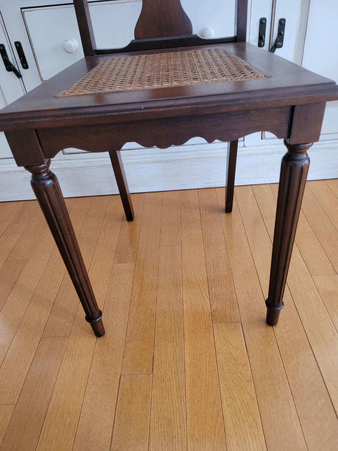 Cottage Chic Vintage Dark Wood Cane Seat Chair - photo 3