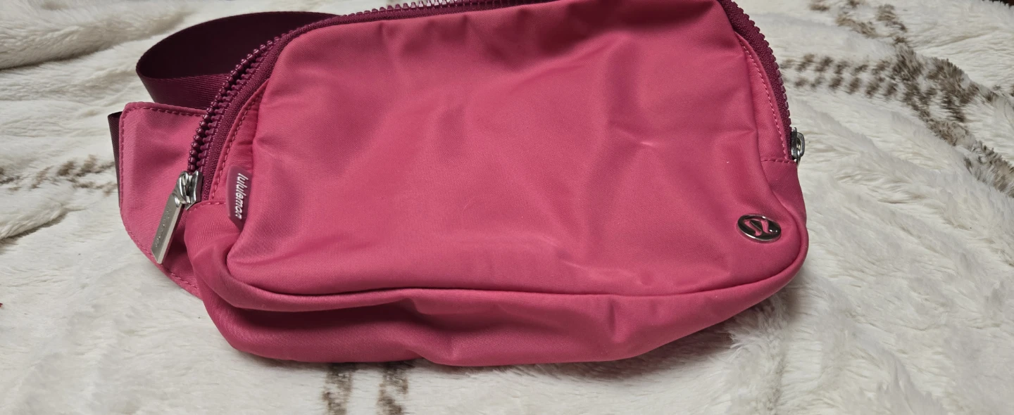 Lululemon Everywhere Belt Bag - Pink - photo 3