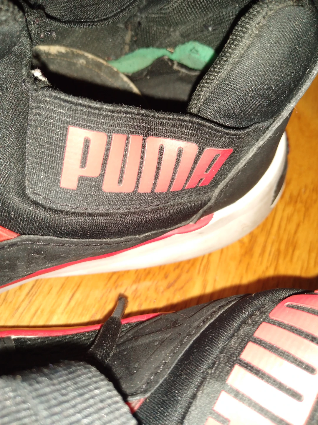 Men's puma shoes black and red - photo 2