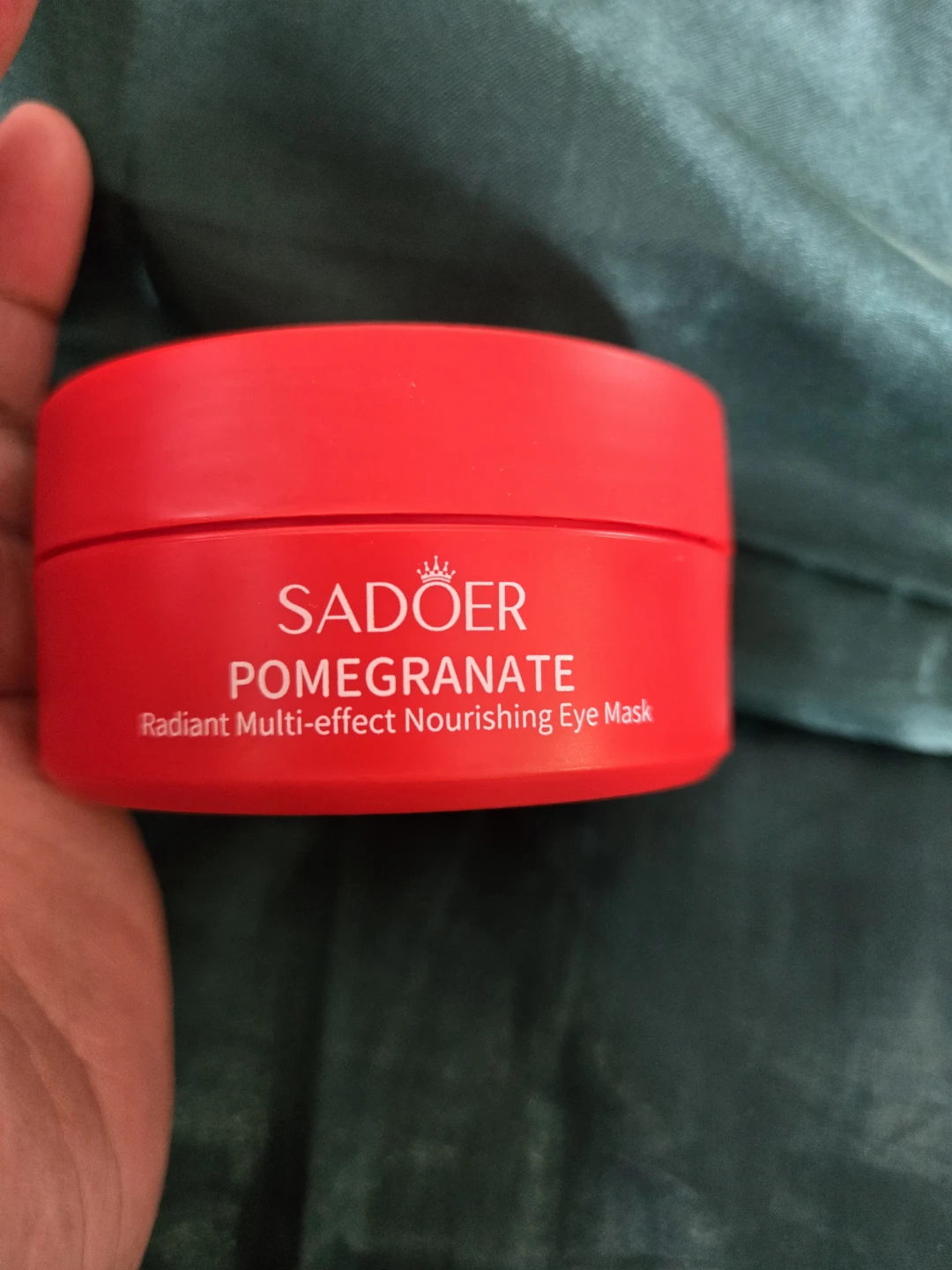 Sadoer Pomegranate Radiant Multi-effect Eye Mask✨️🎭