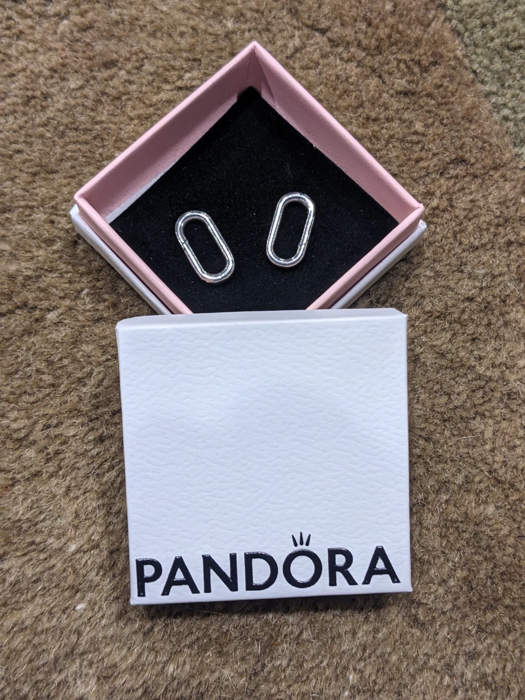 Two Pandora ME Rectangular Openable Links