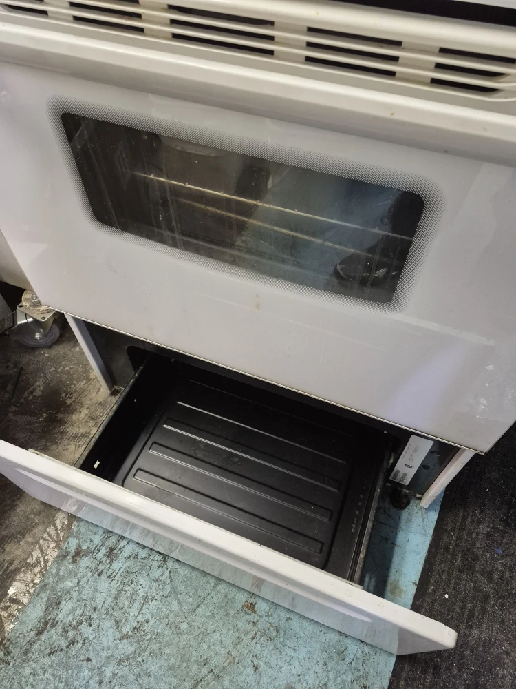 Frigidaire Electric Stove with Oven 🏆 - photo 2