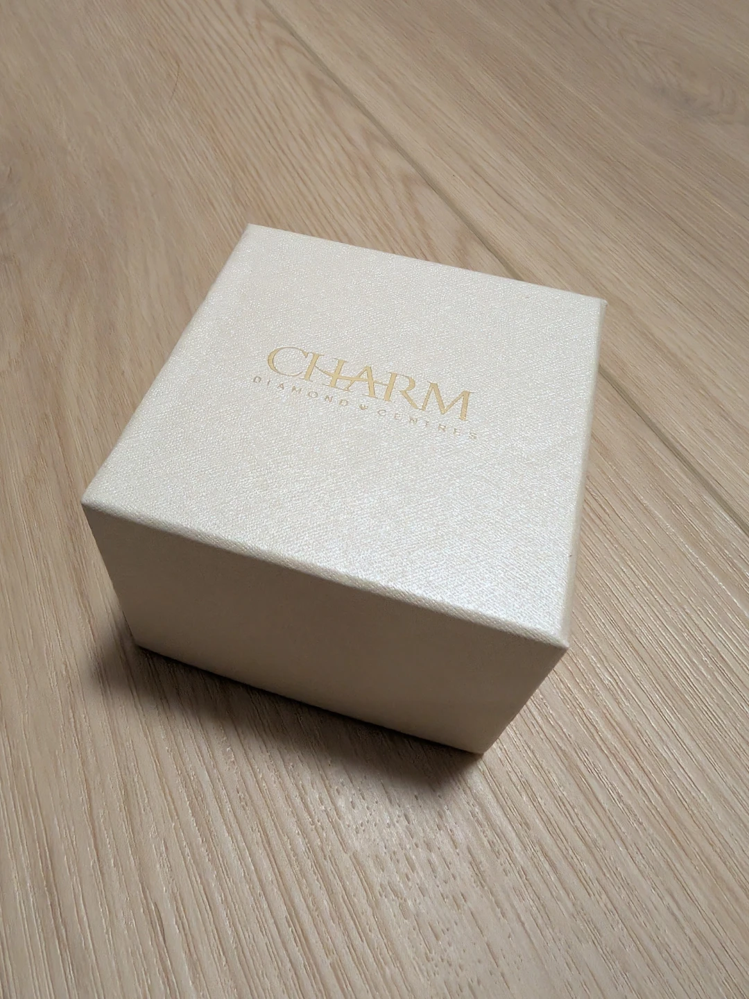 Charm 10k Diamond ring (Size 9) - photo 3