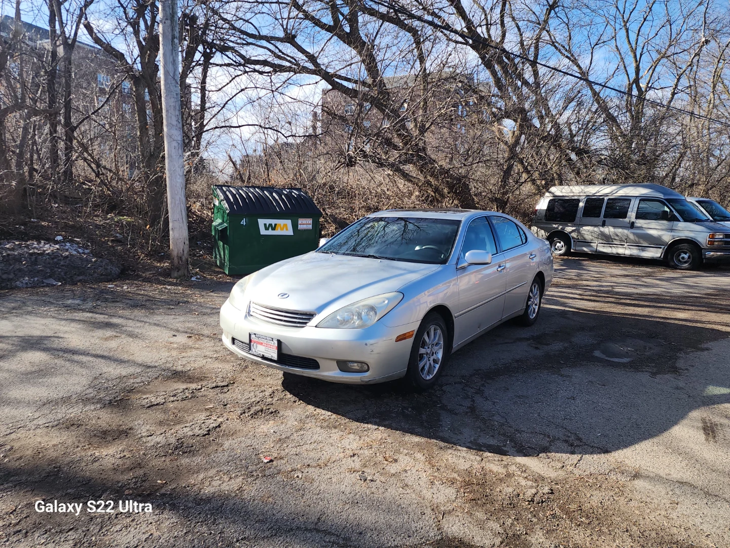 Silver Lexus ES 330 Sedan - photo 2