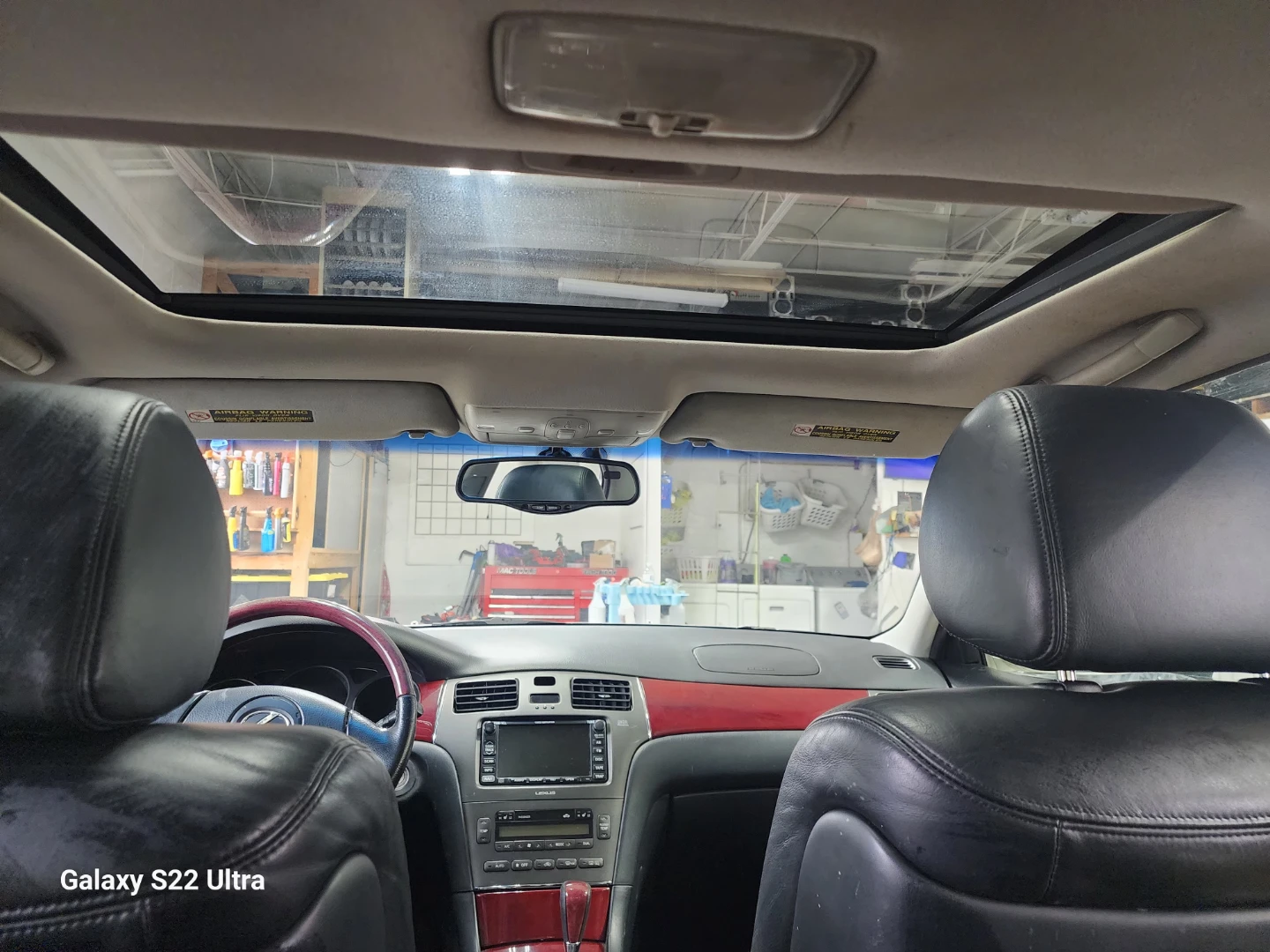 Silver Lexus ES 330 Sedan - photo 3