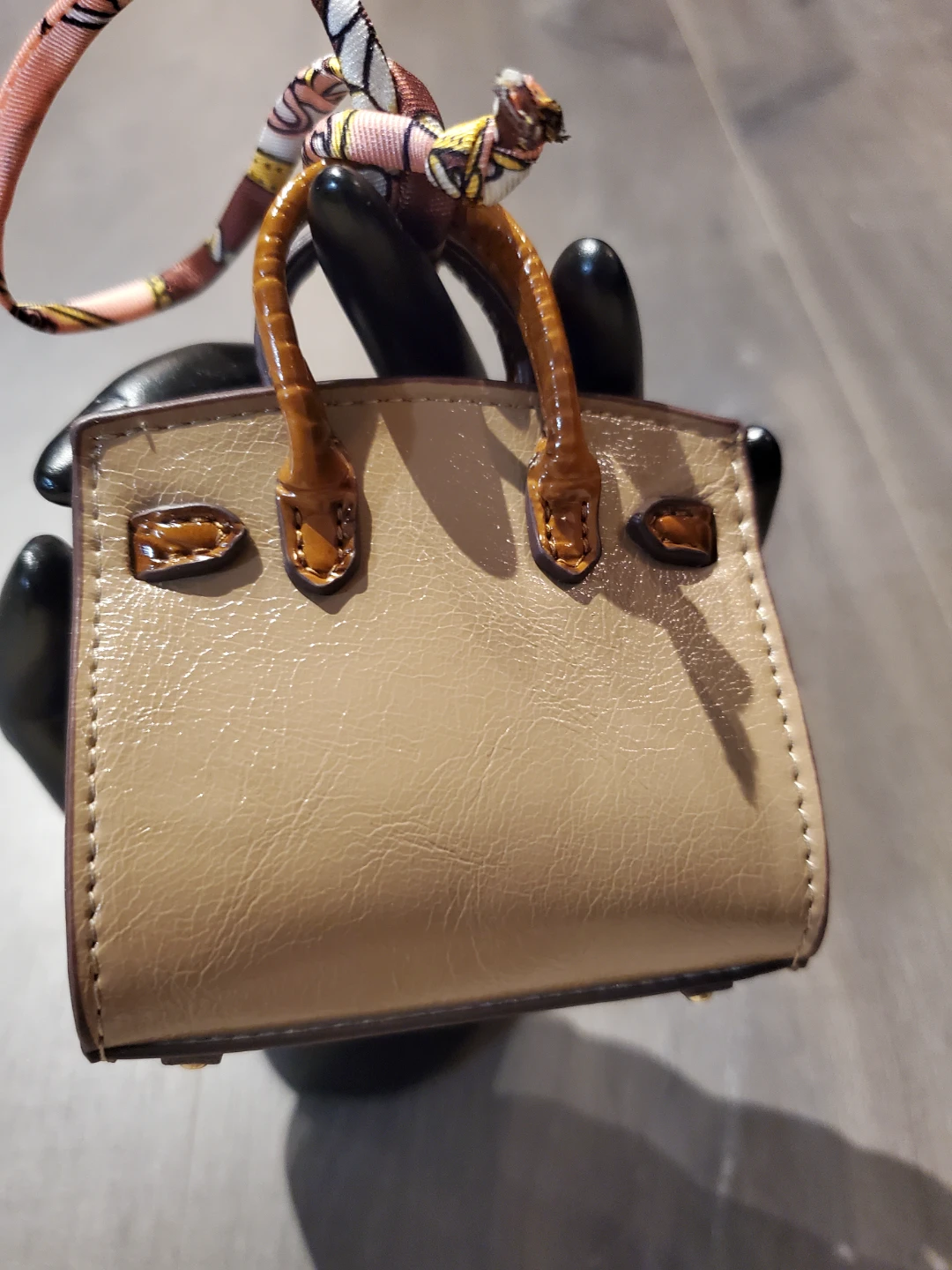 Miniature Handbag Charm Keychain Coin Purse - photo 2