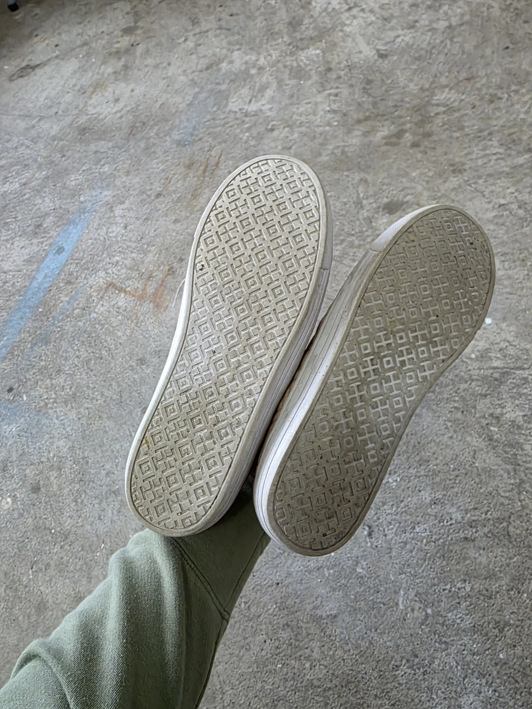Tory Burch Pink slip ons 8 - photo 2