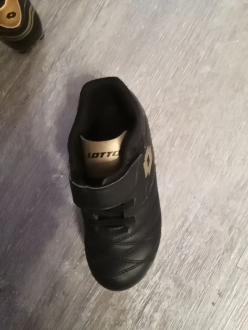 Lotto Kids Soccer Cleats Size 12T/C