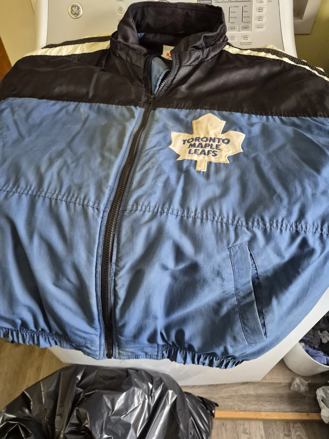 Starter Toronto Maple Leafs NHL Jacket