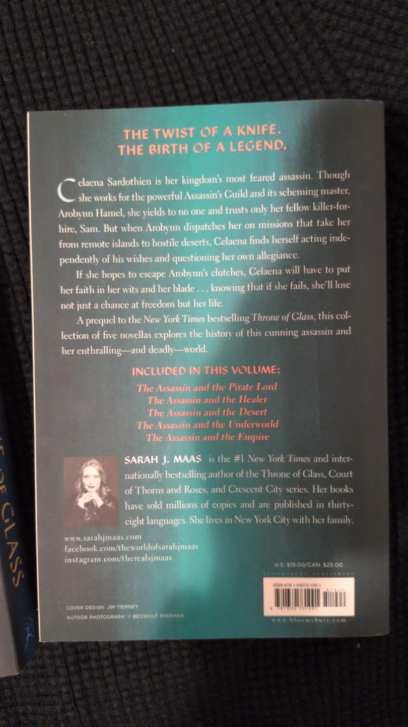 Throne of Glass and The Assassin's Blade Books by Sarah J. Maas - photo 3
