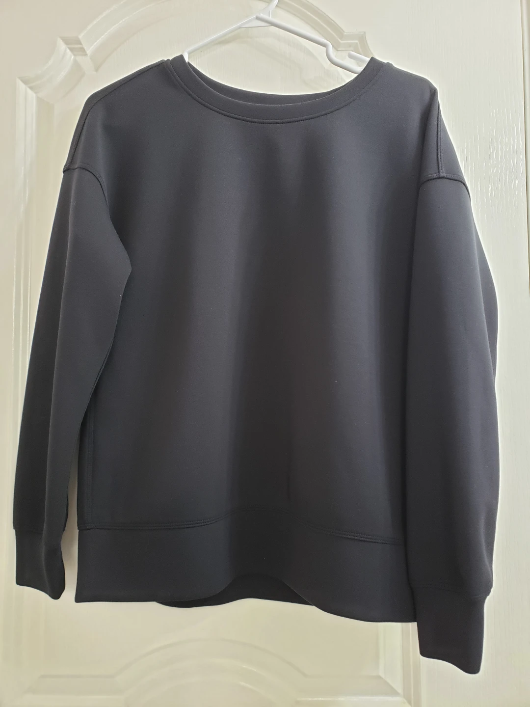 Mondetta Black Crew Neck Sweatshirt - Size M
