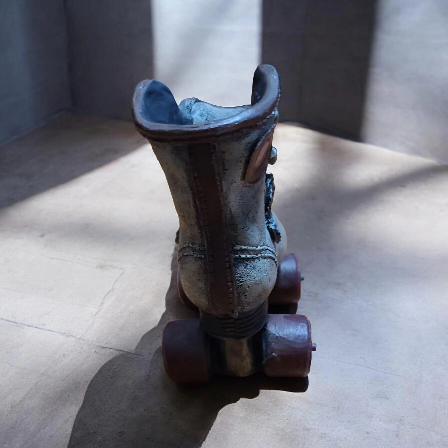 Decorative Roller Skate Figurine 🥕 - photo 2