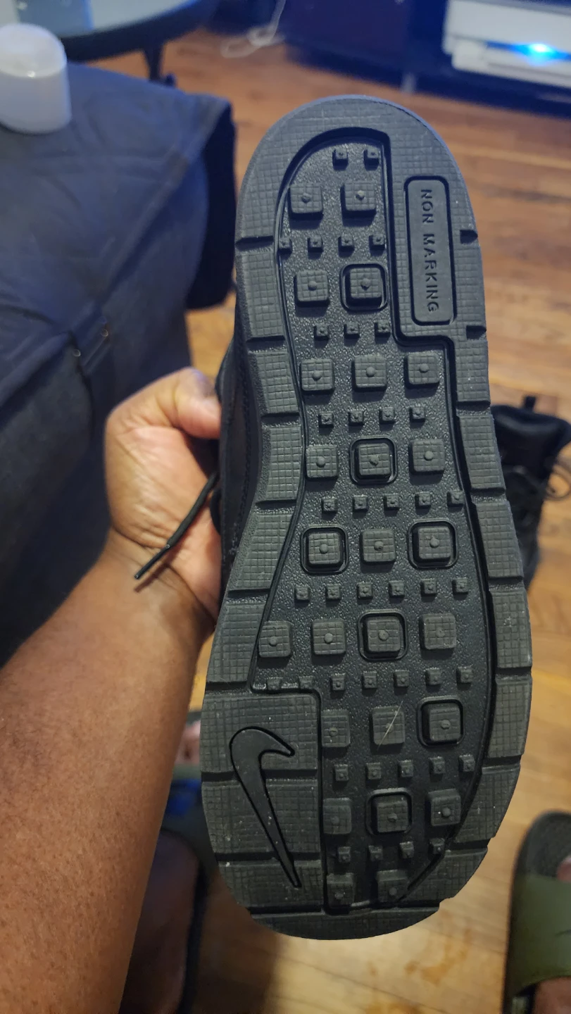 Nike Black High Top Boots - photo 2