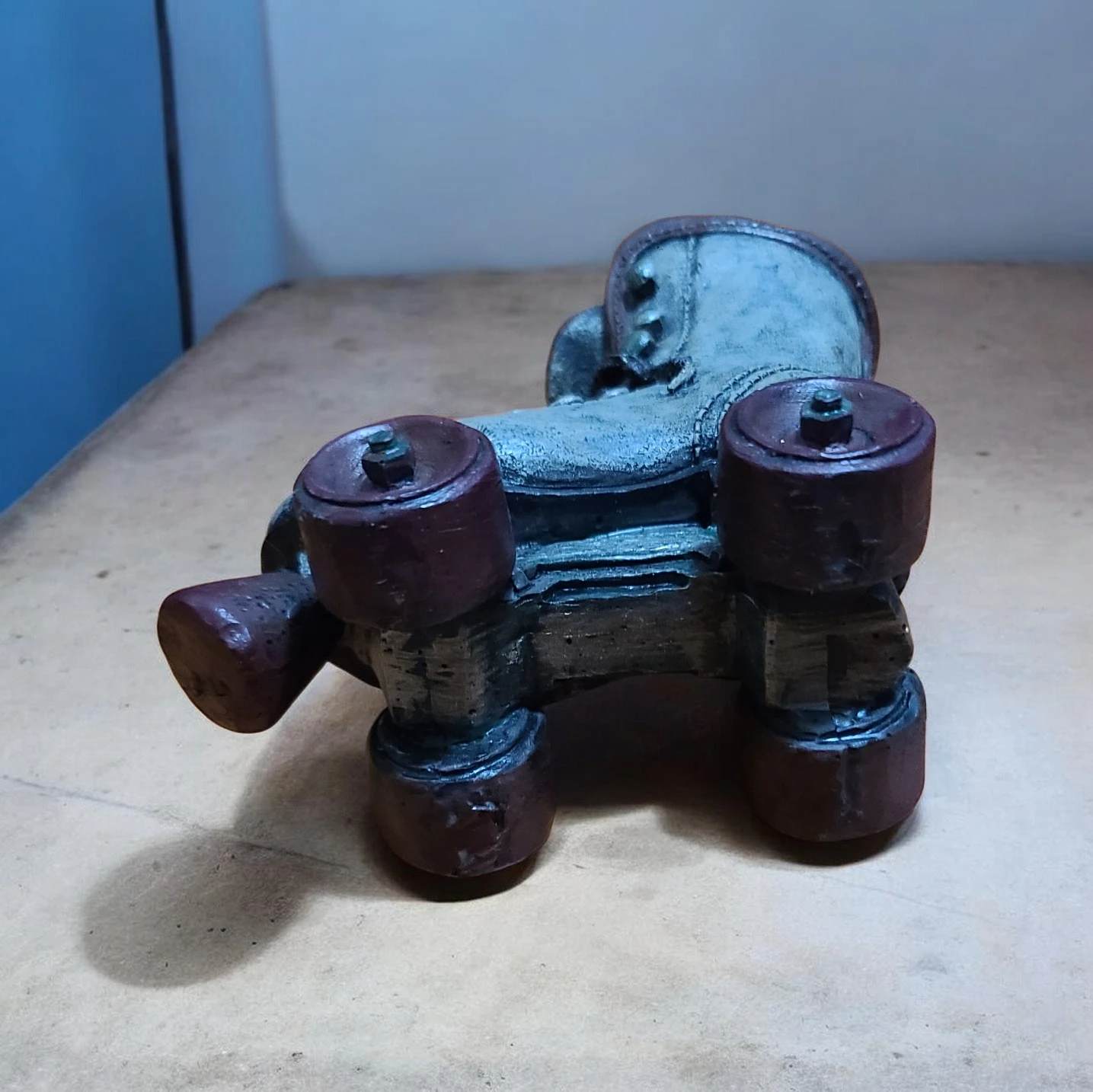 Decorative Roller Skate Figurine 🥕 - photo 3