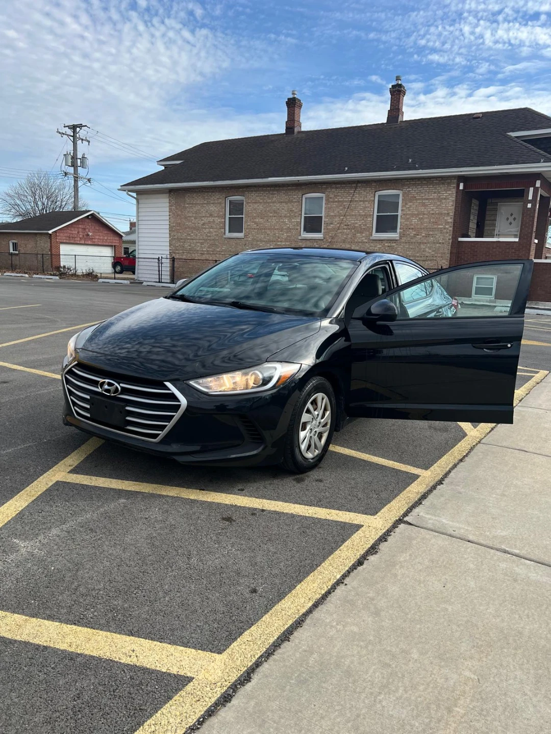 Black Hyundai Elantra Sedan - photo 2