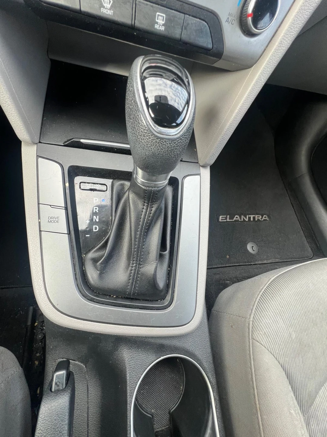 Black Hyundai Elantra Sedan - photo 5