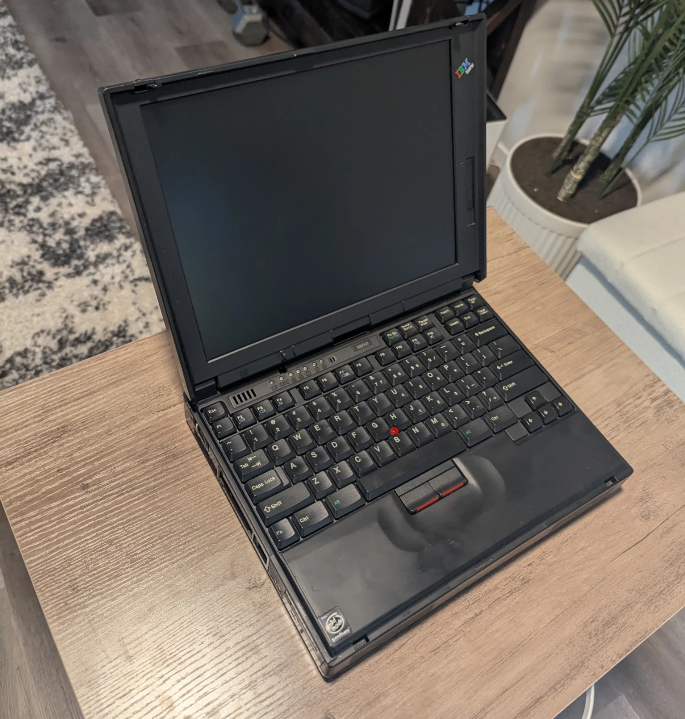 IBM ThinkPad 380xd 1997 - photo 2