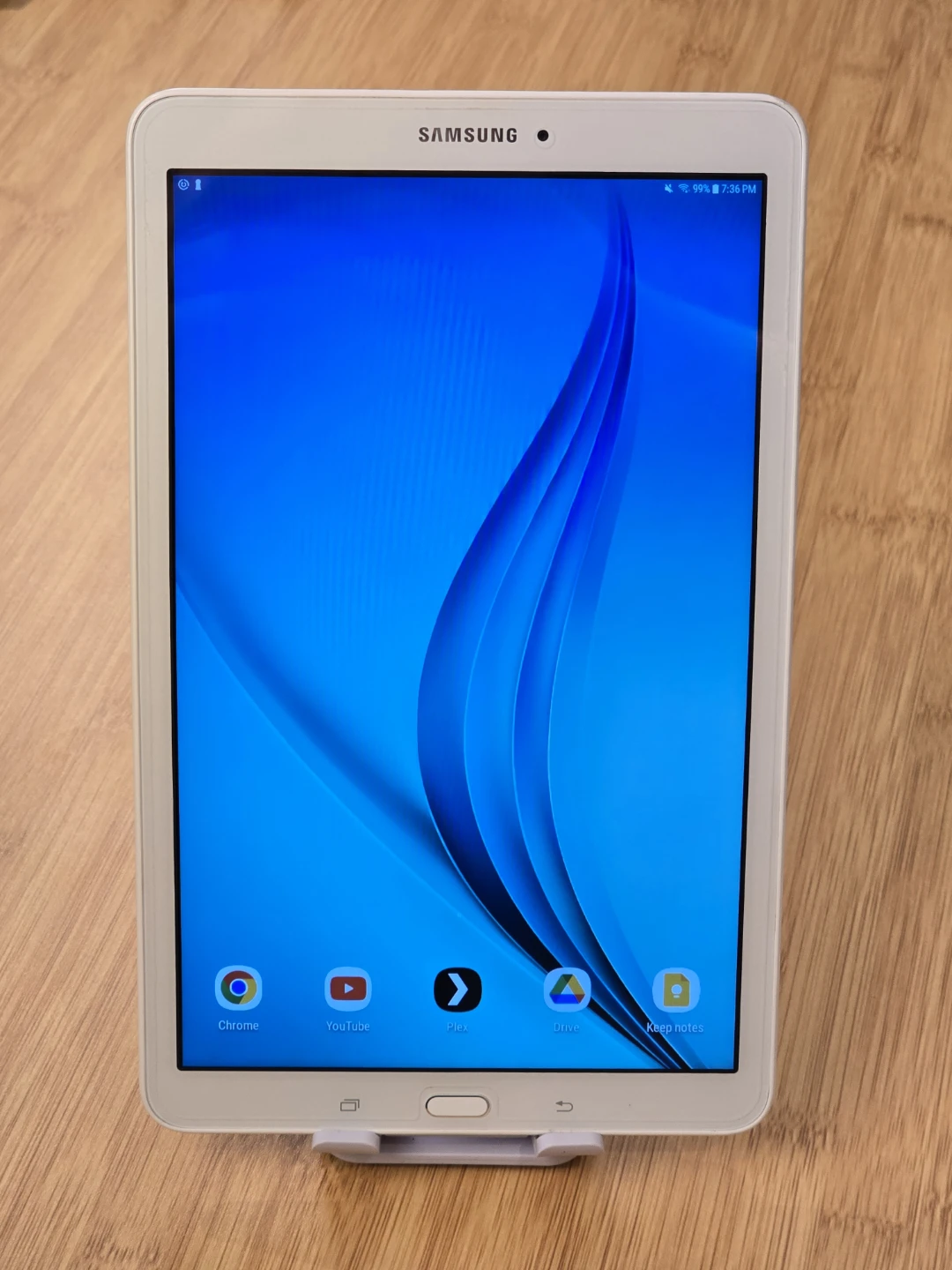 Samsung Galaxy Tab E 9.6" Tablet White - photo 2