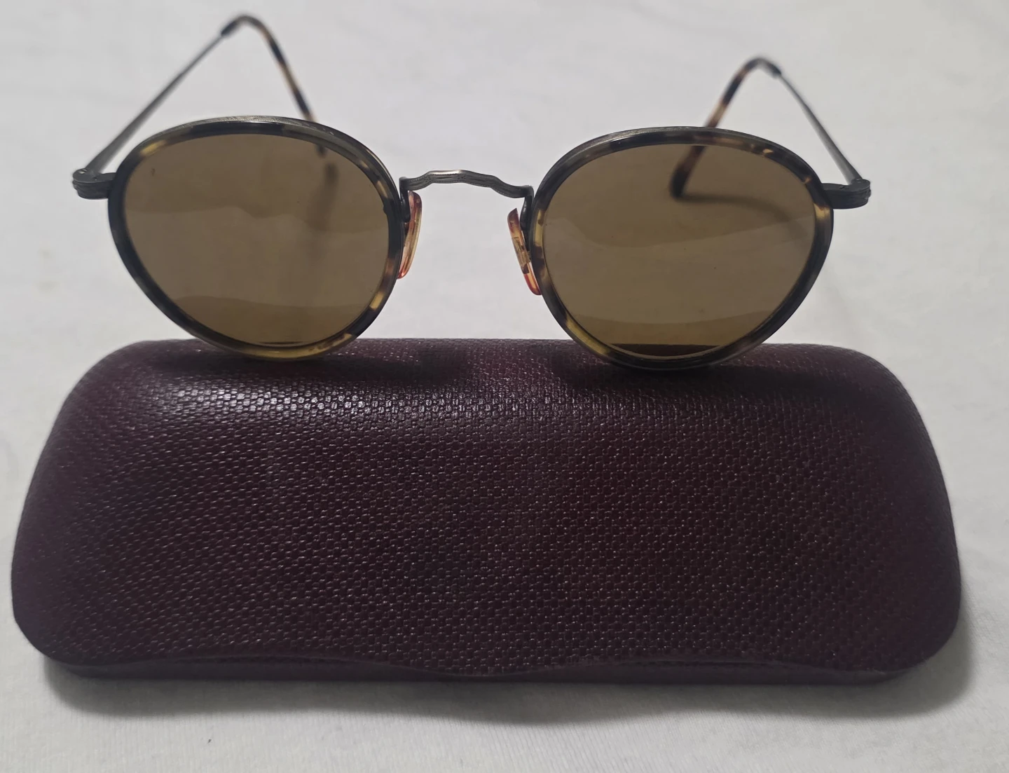 1990s Vintage Oliver Peoples MP-2 Sunglasses (46mm)