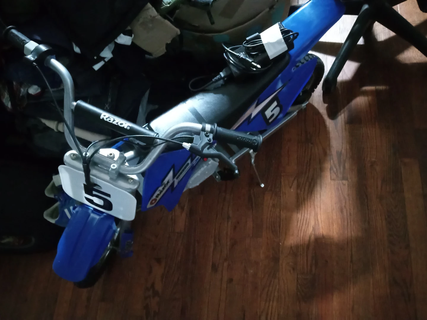 Razor MX350 Dirt Rocket Electric Bike - Blue - photo 5