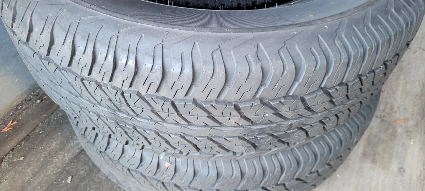 Dunlop Grandtrek AT20 Tires - P285/70R17 113S - photo 3