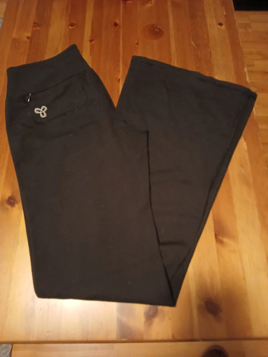 TNA Black Flare Yoga Pants - Medium - photo 2