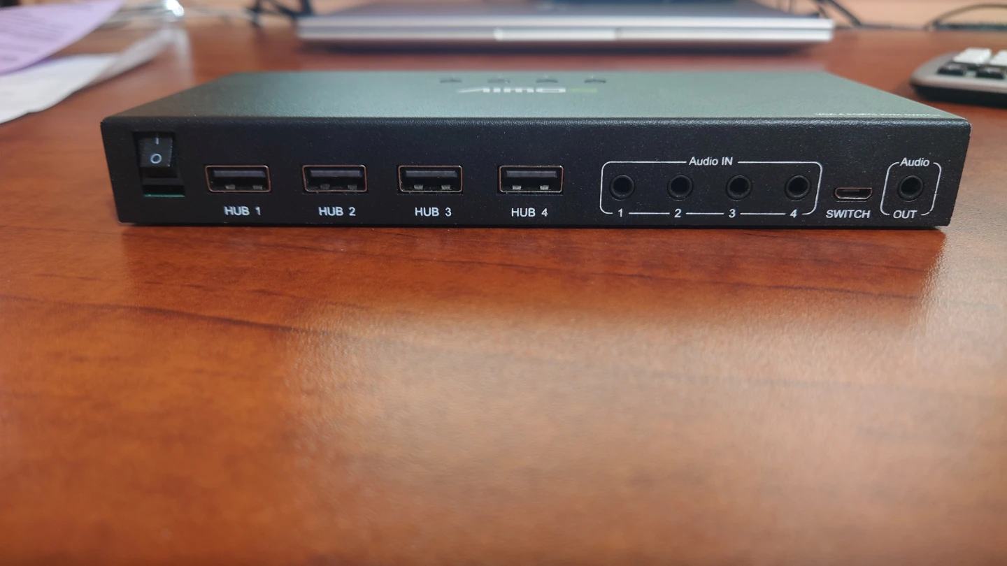 AIMOS 4-Port VGA KVM Switch - photo 5