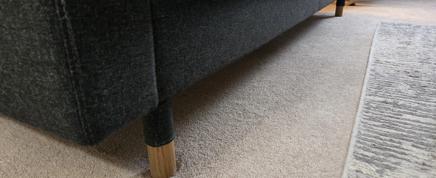 Dark Grey Tufted Sofa - photo 4