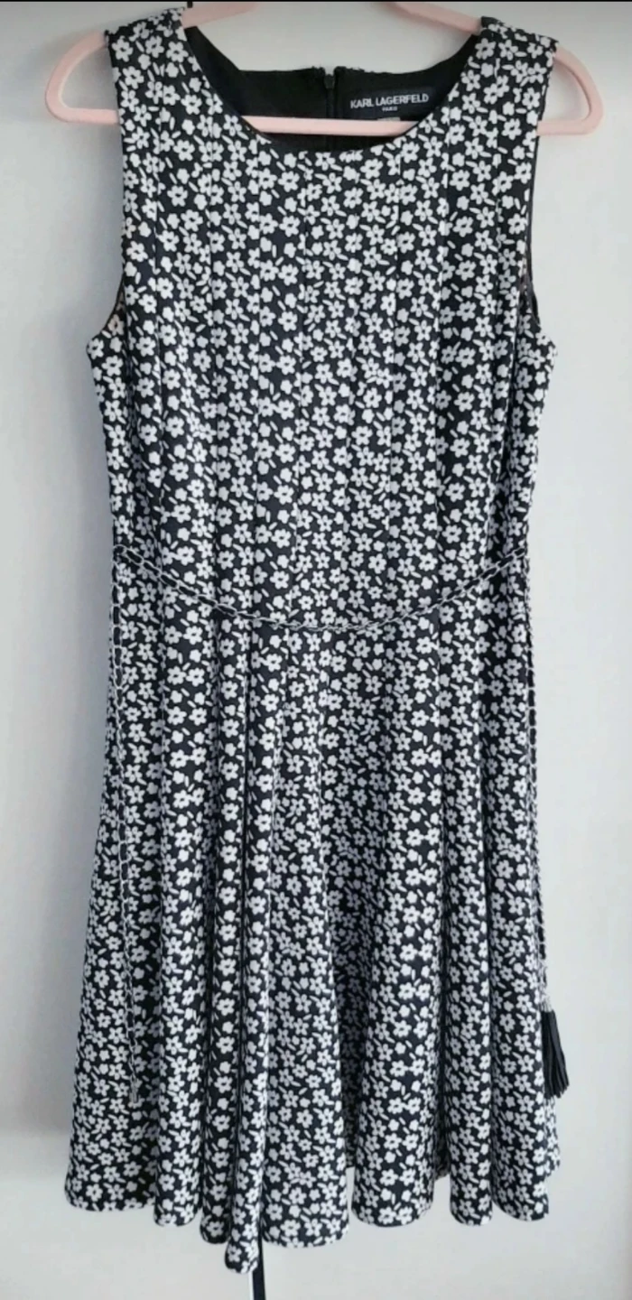 Pretty Dress!