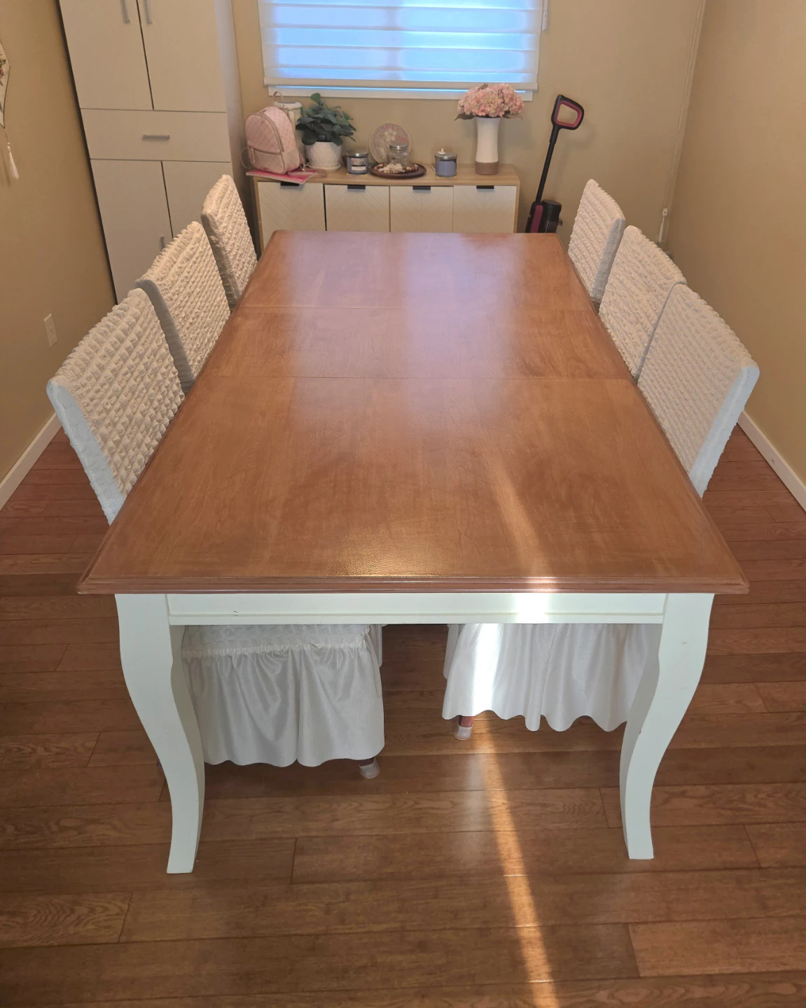 Dining table set
