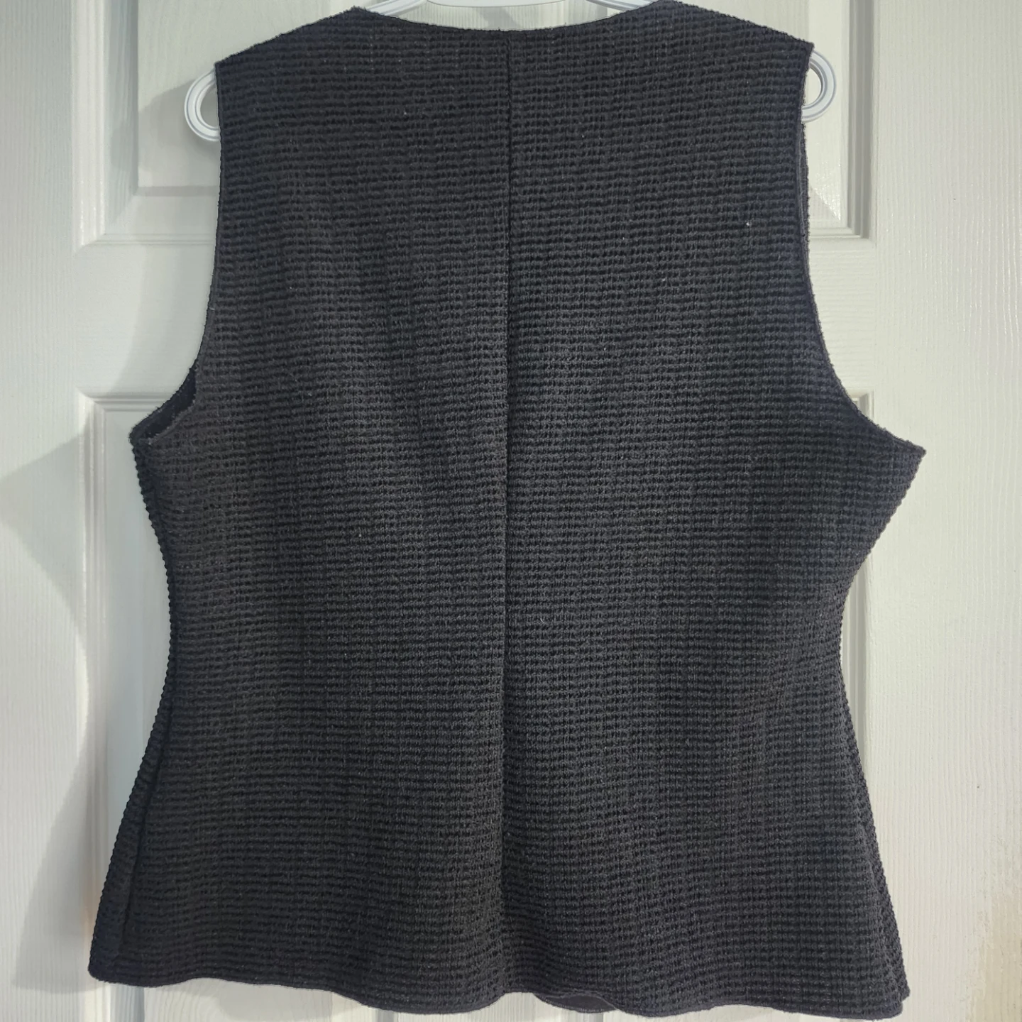 H&M Black Textured Vest with Silver Buttons - photo 2