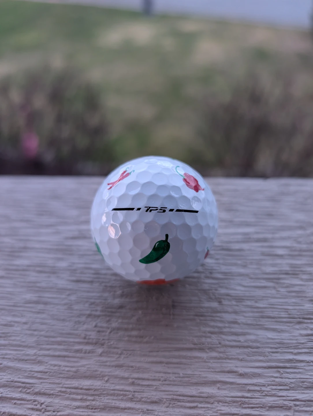 12 TaylorMade TP5 Golf Balls - photo 2