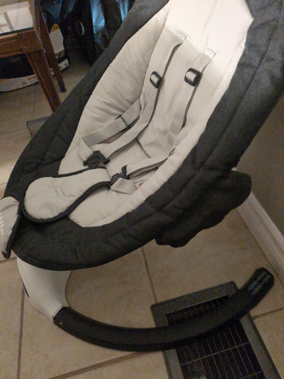 Baby Rocker Seat - photo 2