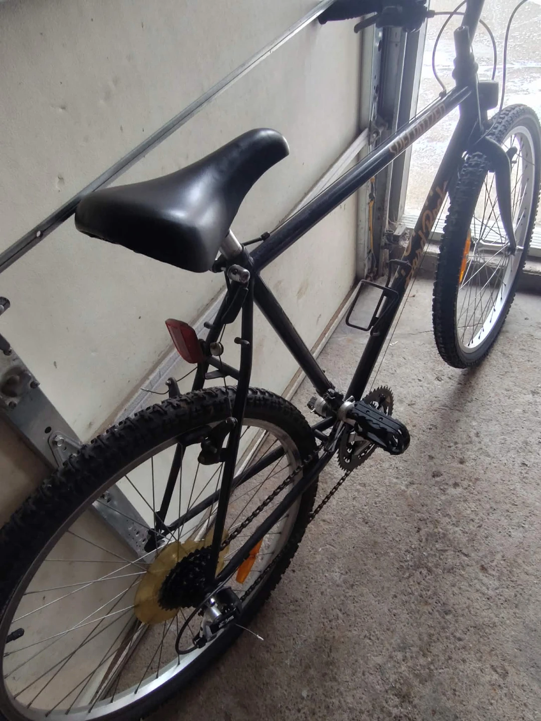 Specialized Hard Rock Mountain Bike - photo 2