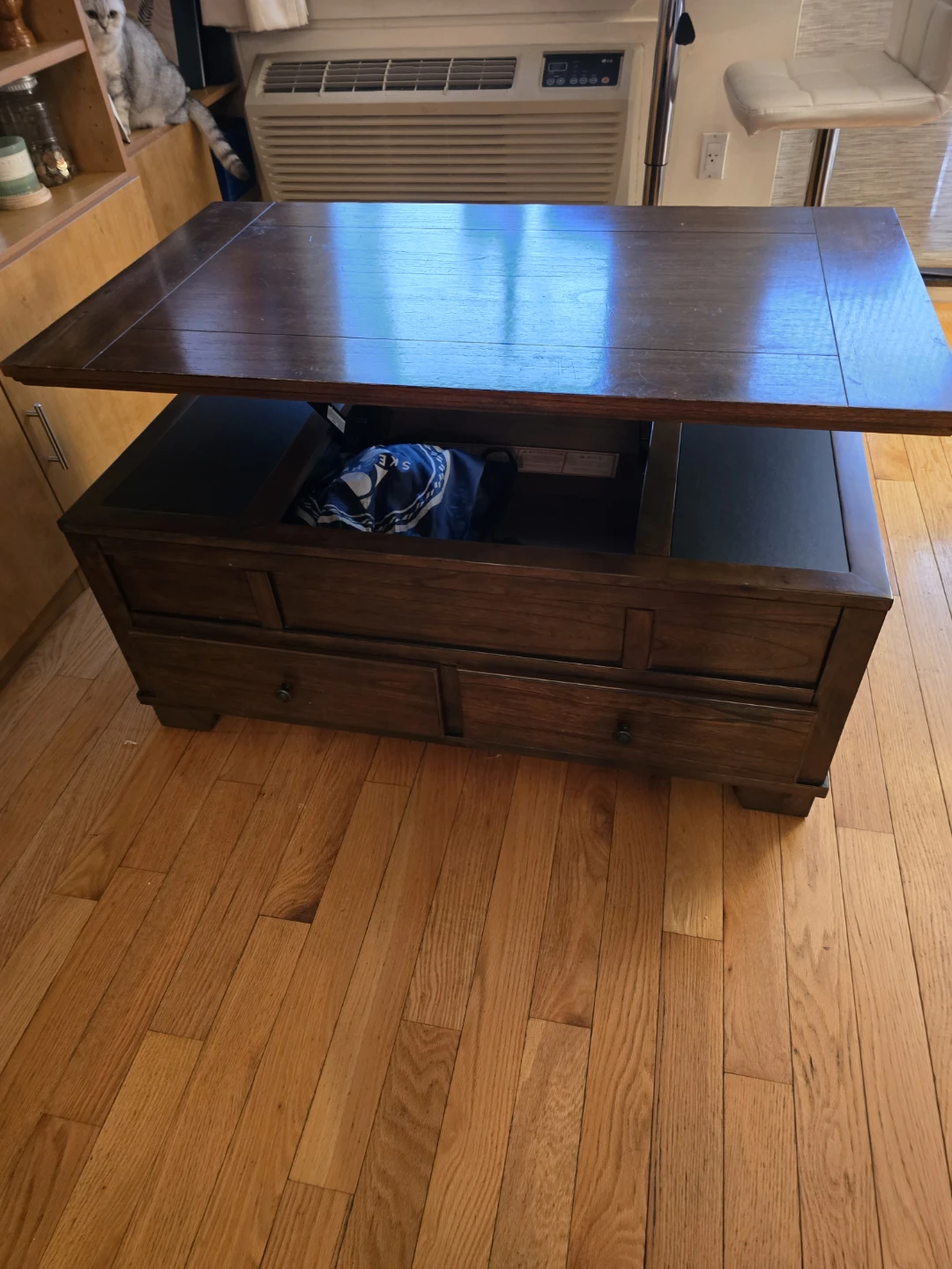 Lift-Top Coffee Table with Storage $ 80 MUST TO GO BY FEB 22